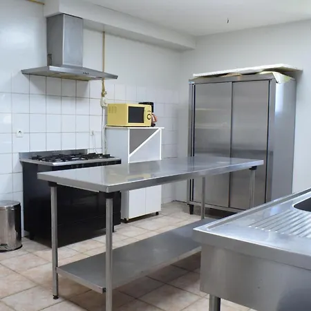 6 Bedroom Stunning In Janville Prázdninový dům Janville (Calvados)