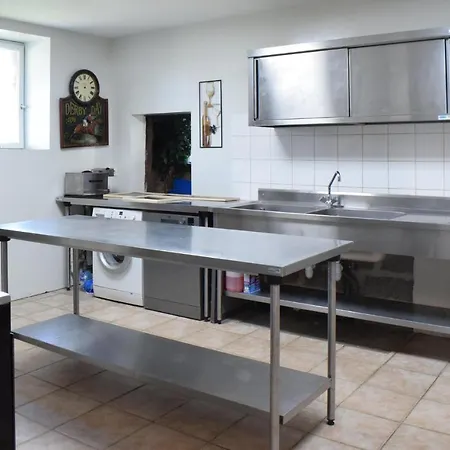 Prázdninový dům 6 Bedroom Stunning In Janville