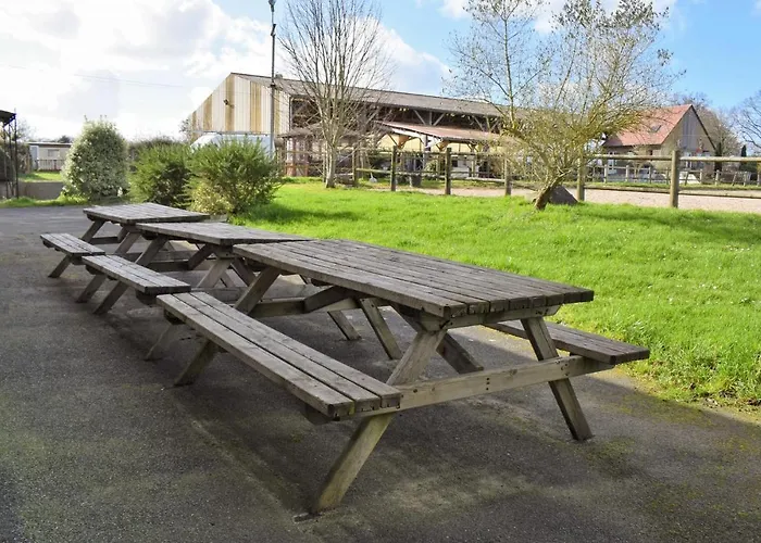 6 Bedroom Stunning In Janville Ferienhaus Janville (Calvados)