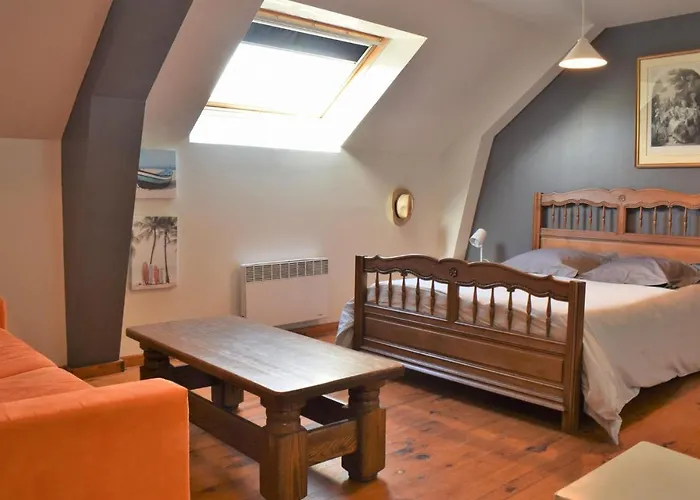 6 Bedroom Stunning In Janville